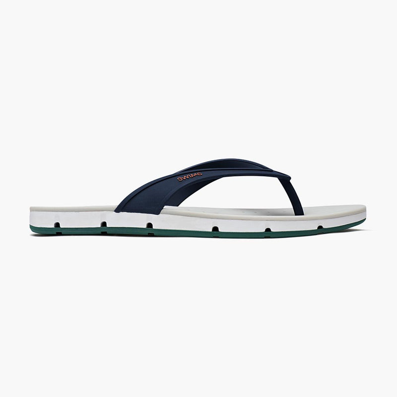 background::grey,variant::NAVY/WHITE/COURT GREEN